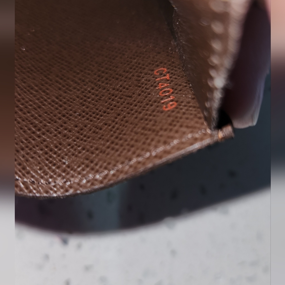 Louis Vuitton Damier Cigarette Pouch - Picture 6 of 16